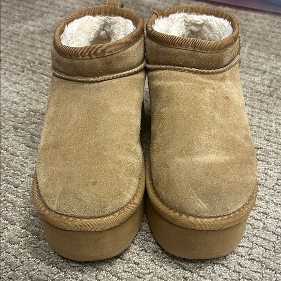 Cushionaire Memory Foam Platform Boots Tan Suede Womens Size 6M - Picture 4 of 4